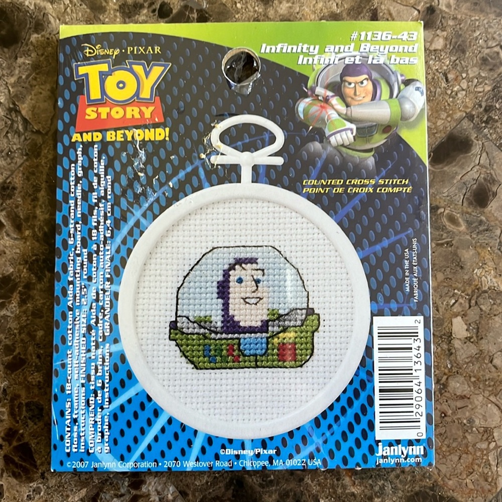 Disney- Toy Story- Cross Stitch Point. Craft